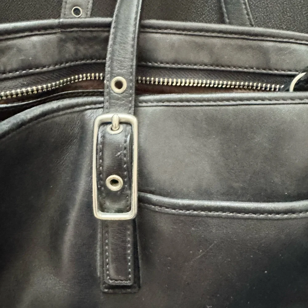 Coach Black Soft Leather Bag Satchel with Adjustable Straps EUC - Picture 8 of 10